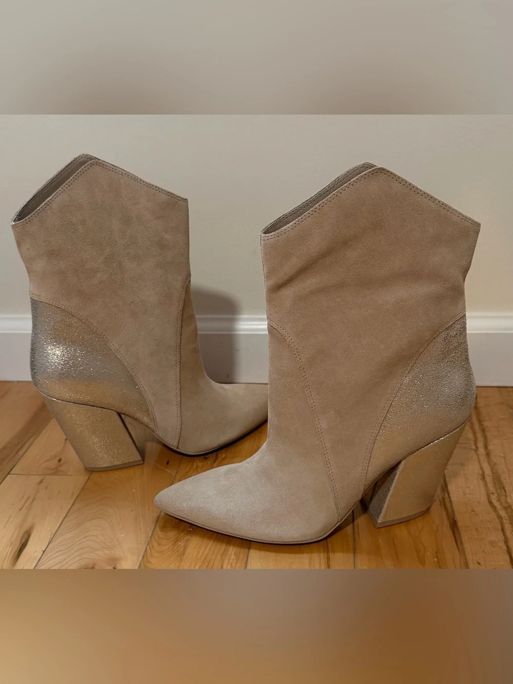 Dolce Vita Nestly Suede Pointed Toe Booties Size 9